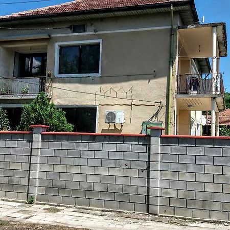 Guest Rooms Simona 2 Opanets Εξωτερικό φωτογραφία